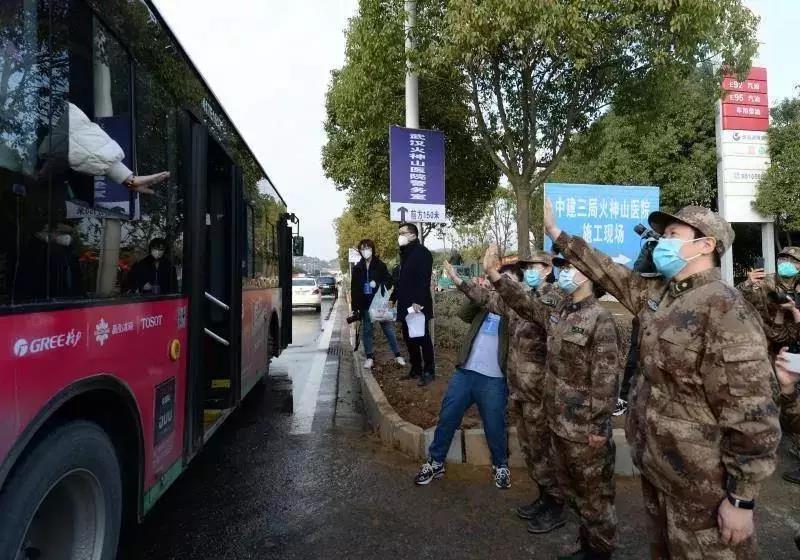 湖北多地實施戰(zhàn)時管制，這場仗打到什么階段了？